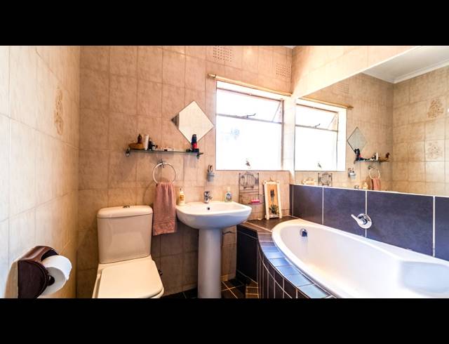 3 BEDROOM HOUSE FOR SALE IN BUURENDAL